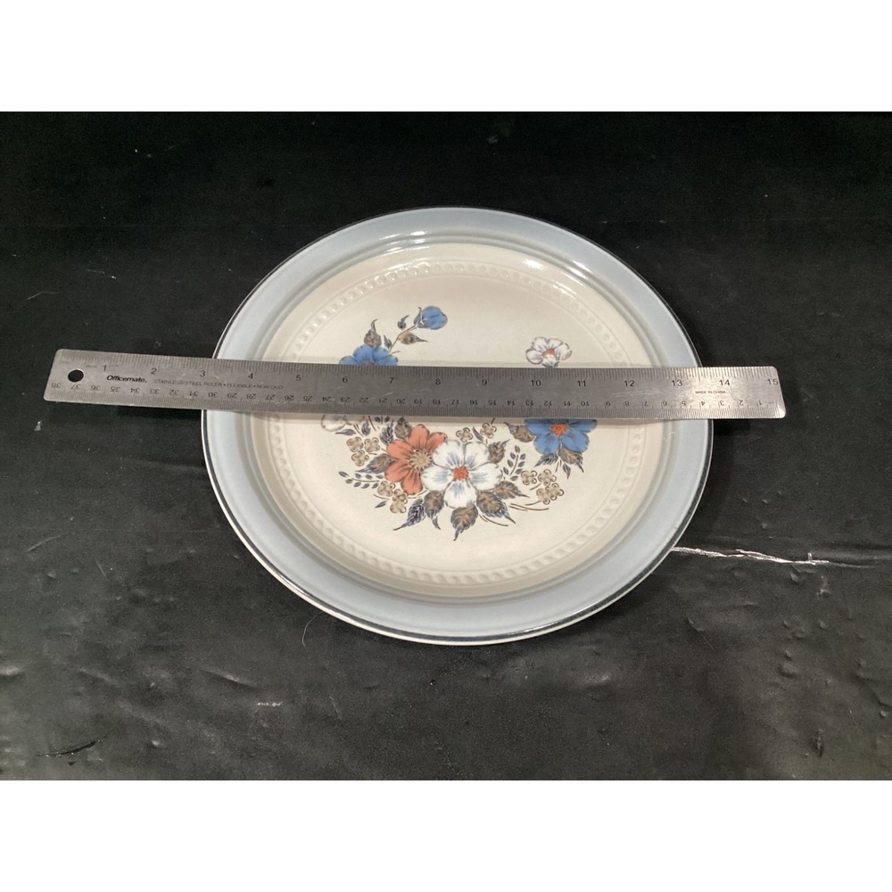 VTG Crowning Fashion Johann Haviland Dinner Plates Floral Blue White Set of 2